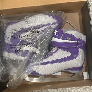 DBX Women's Black Shoes